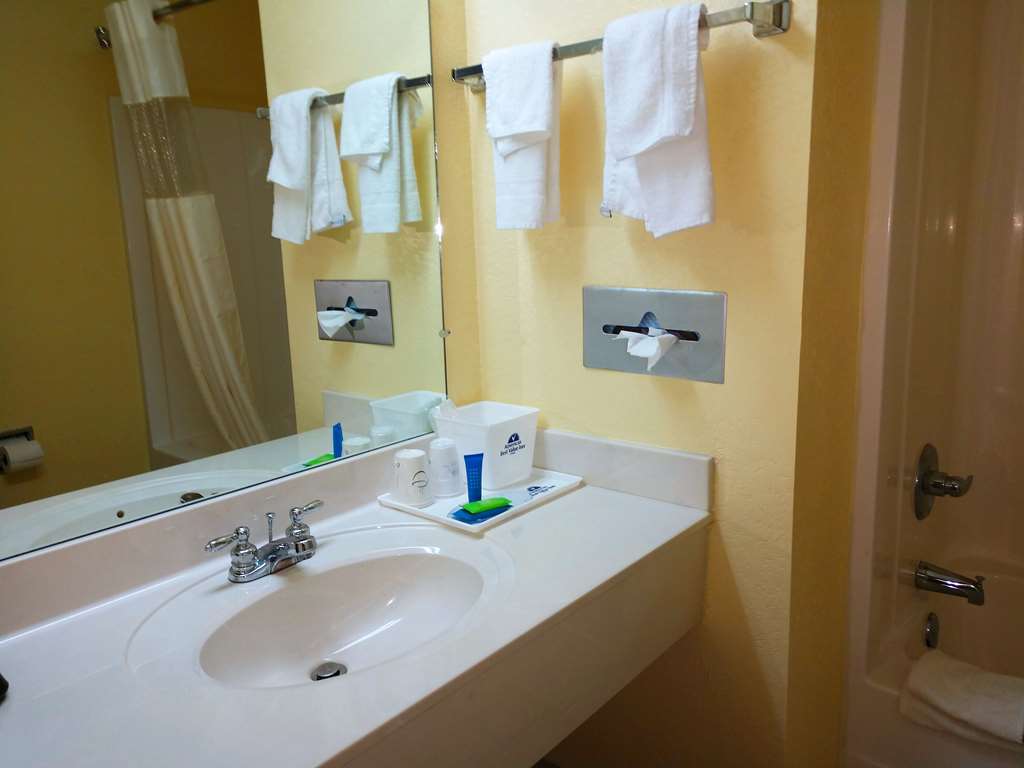 Americas Best Value Inn - Clayton Quarto foto