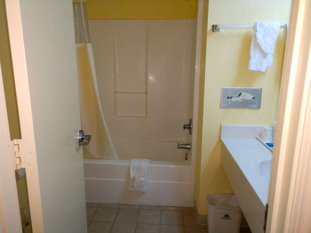 Americas Best Value Inn - Clayton Quarto foto